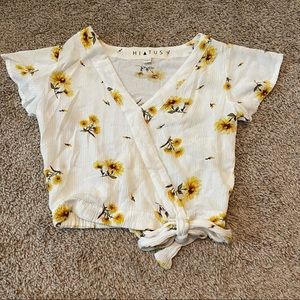 Hiatus sunflower cropped top